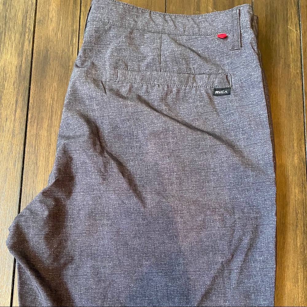Men’s RVCA Shorts - Picture 3 of 3